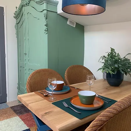 Op Woonboot Hartje Centrum Homestay *
