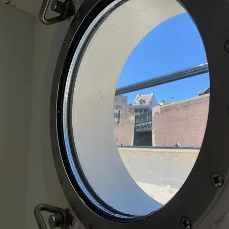 Op Woonboot Hartje Centrum