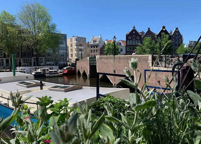 Op Woonboot Hartje Centrum